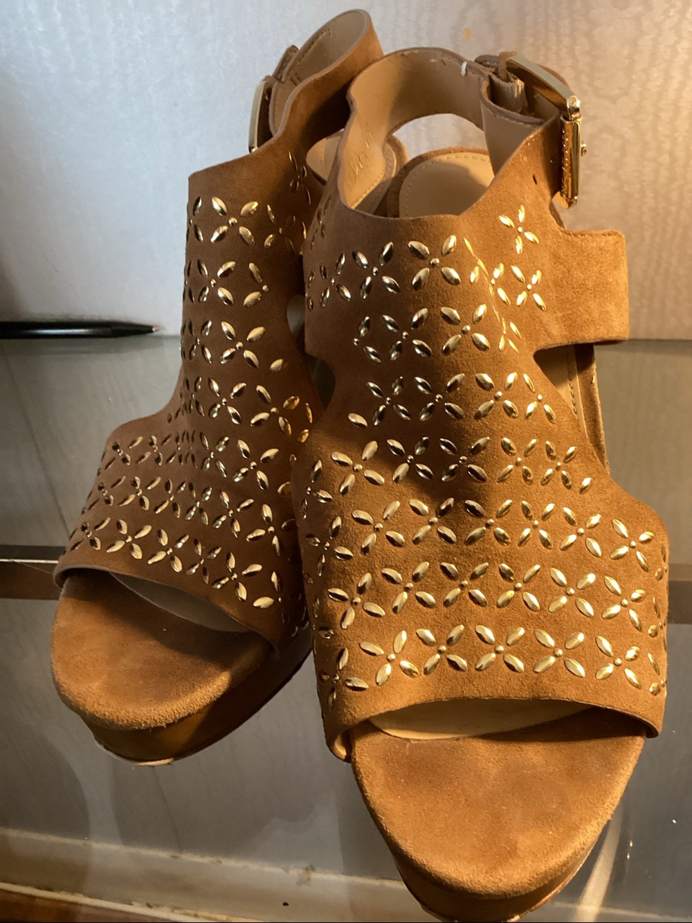 Michael Kors Tan Suede Cutout Peep-Toe Wedge Sandals with Gold Accents.z 8. $19.